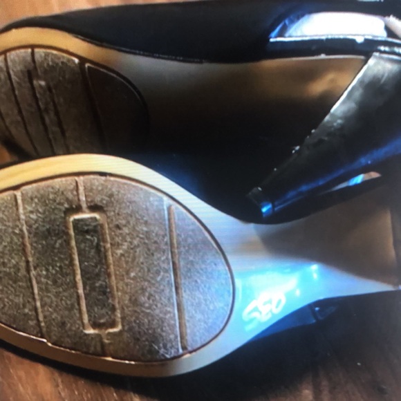 Bandolier black heels - Picture 4 of 4